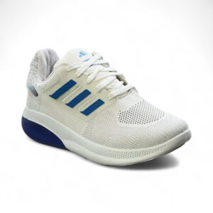 كوتشي ابيض مستورد 140 بــــ  449 جنية