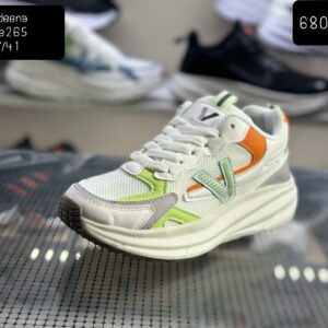 كوتشي مستورد 265 حريمي ابيض
